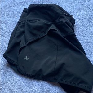 Lululemon speed up short size 6